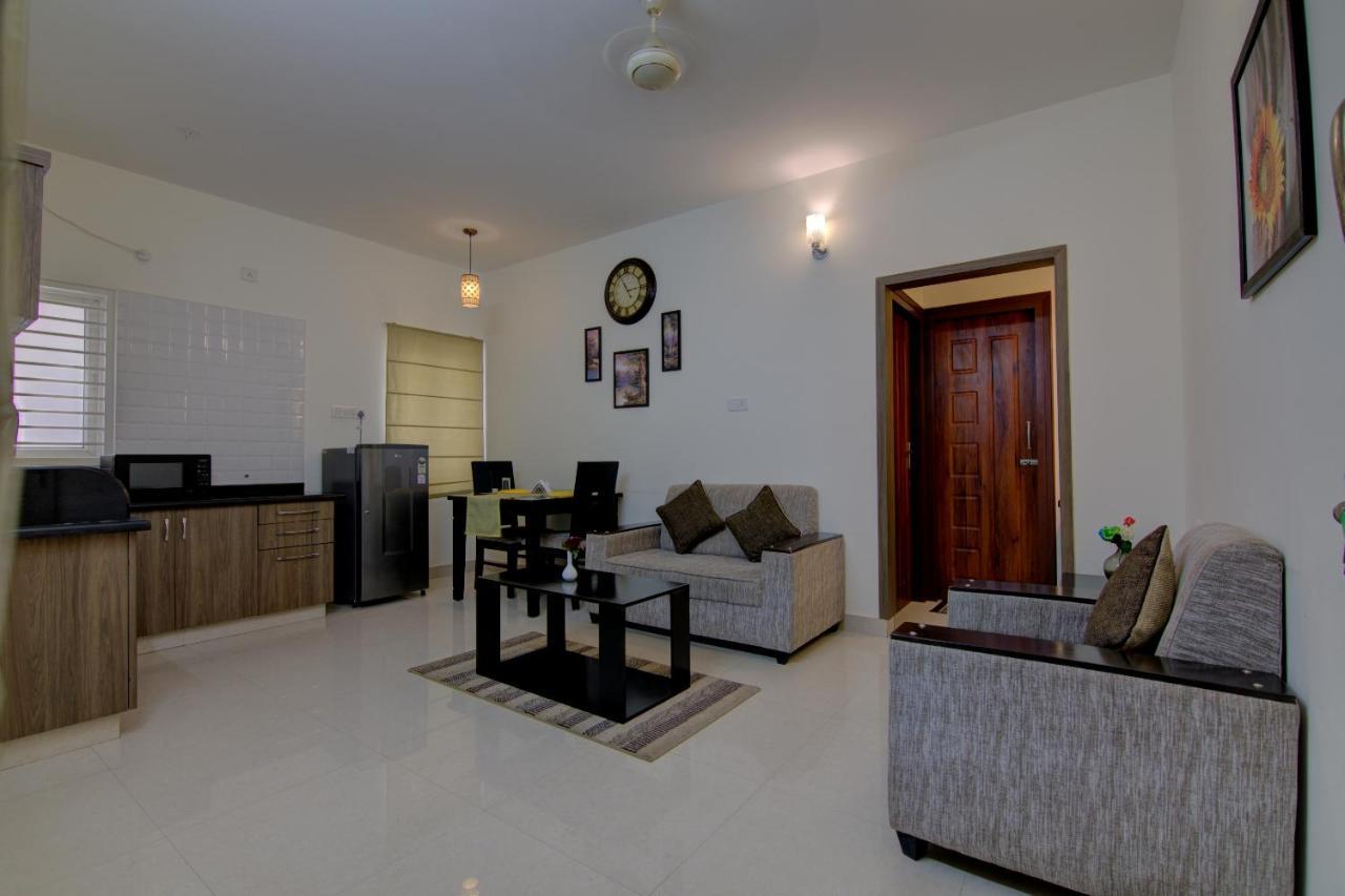 Sunshine Suites Grand Deluxe บังกาลอร์ ภายนอก รูปภาพ