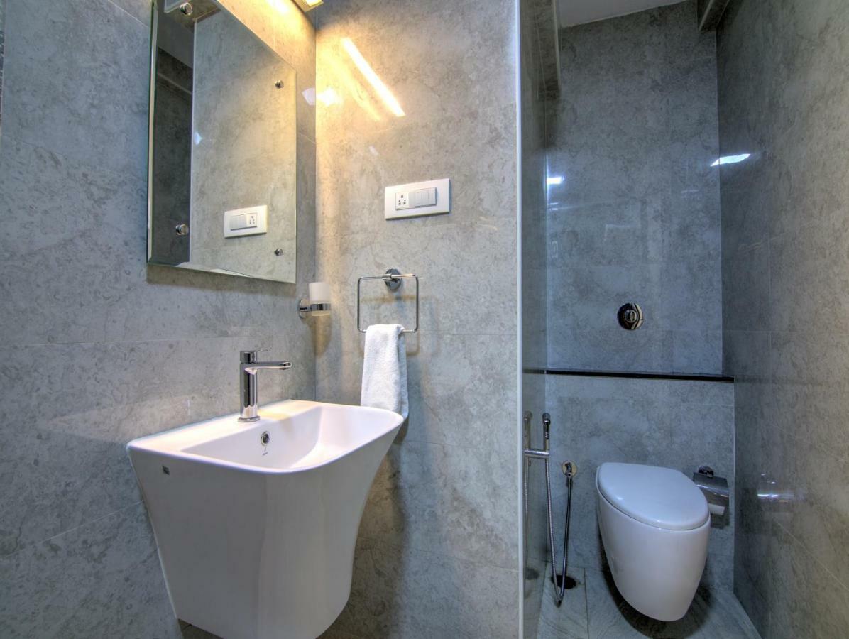 Sunshine Suites Grand Deluxe บังกาลอร์ ภายนอก รูปภาพ