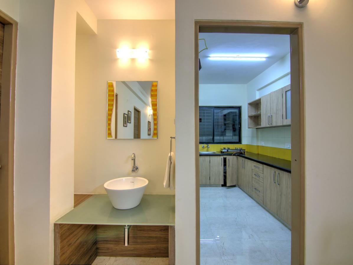 Sunshine Suites Grand Deluxe บังกาลอร์ ภายนอก รูปภาพ